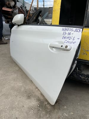 2016 Genesis Genesi Front Door
