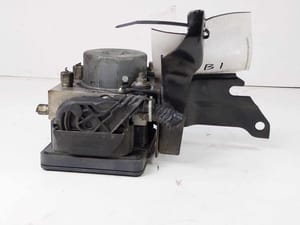 2016 Nissan Versa ABS Module