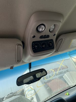 2003 GMC Sub250