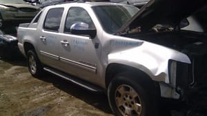 2011 GMC Aval15