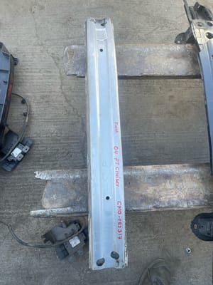 2005 Chrysler PT Cruiser Front Bumper Reinforcement