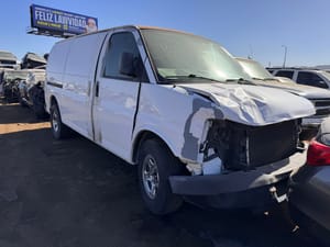 2006 GMC Expr15