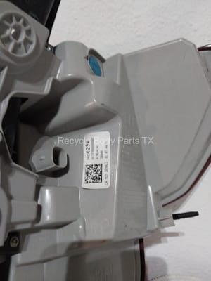 2020 GMC Acadia Tail Light
