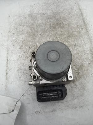 2017 Nissan Pathfinder ABS Module