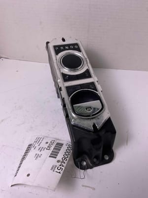 2011 Jaguar Jagxj Floor Shifter