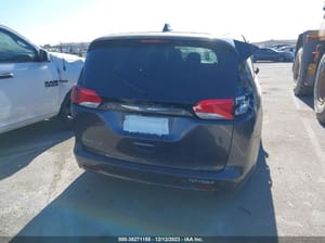 2018 Chrysler Pacifica Rear Door