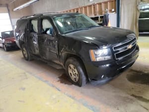2013 GMC Aval15