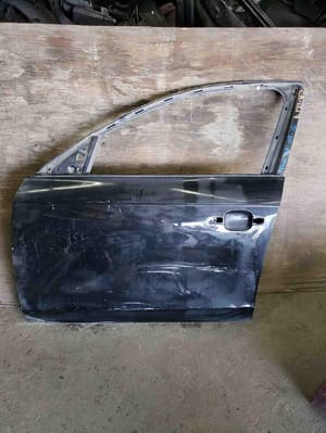 2014 Audi Audia4 Front Door