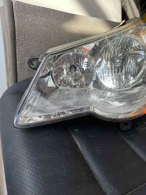 2010 Chrysler Sebring Headlight