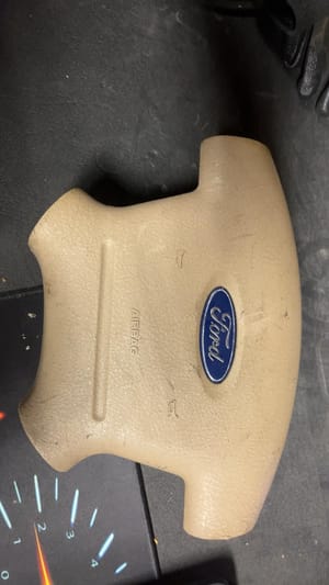 2003 Ford Expedition Airbag