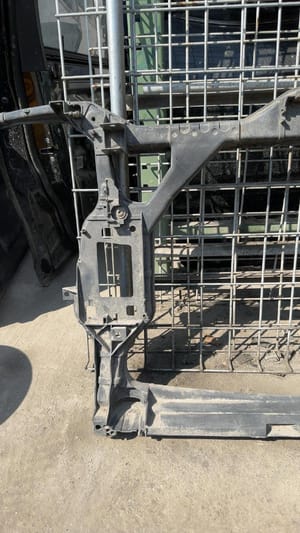 2014 Audi Audia4 Radiator Support