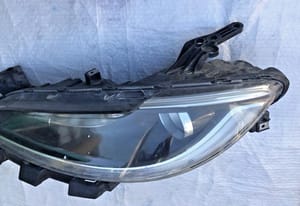 2015 Chrysler 200 Headlight