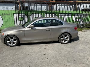 2009 BMW 128i