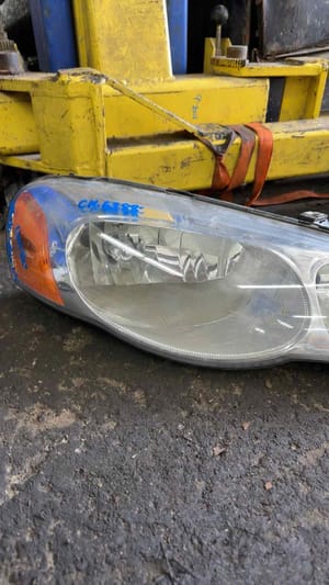 2005 Chrysler Sebring Headlight