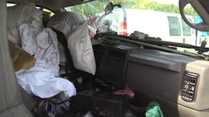2005 GMC Expr25