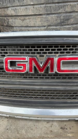 2014 GMC Acadia Grille