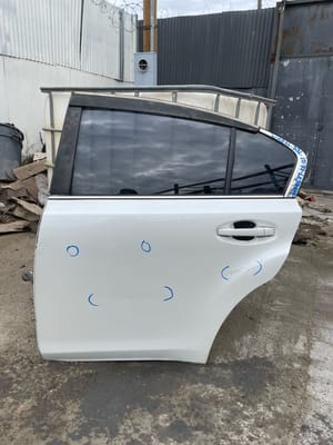 2013 Subaru Legacy Rear Door