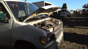 2000 Ford E-250
