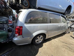 2012 Dodge Caravan Hub