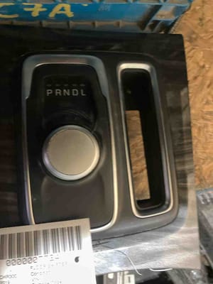2019 Chrysler 300 Floor Shifter
