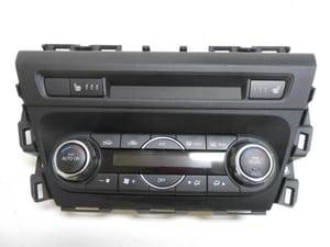 2017 Mazda Mazda3 Temp Control