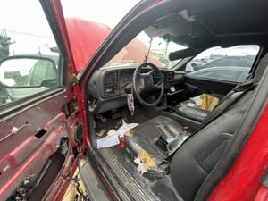 2002 GMC Aval15