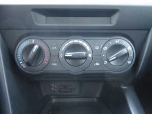 2015 Mazda Mazda3 Temp Control
