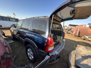 2003 Mazda Tribute