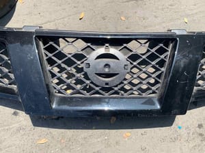 2019 Nissan Frontier Grille