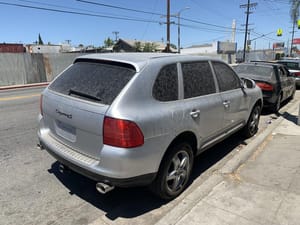 2004 Porsche Cayenne