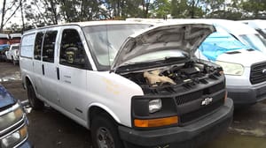 2004 GMC Expr25