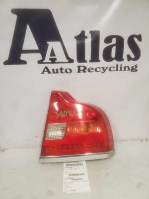 2004 Volvo S80 Tail Light