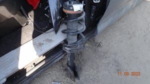 2022 Chrysler Pacifica Strut