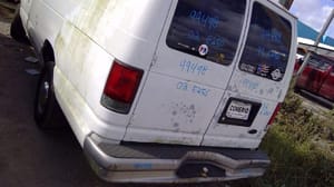 2001 Ford E-250