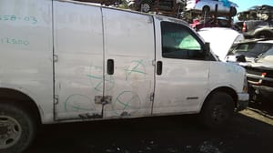 2003 GMC Expr25