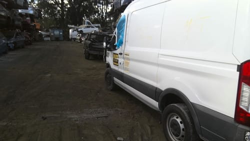 2015 Ford Tra250