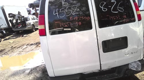2008 GMC Expr25