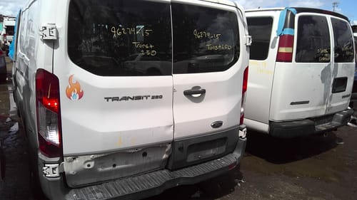2015 Ford Tra250