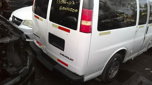 2003 GMC Expr15