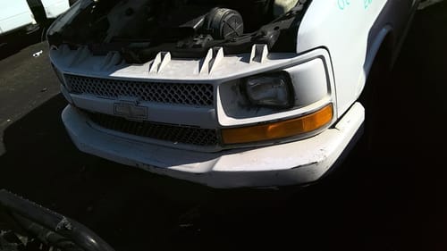 2003 GMC Expr25