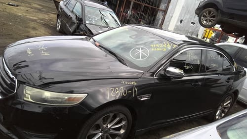 2014 Ford Taurus