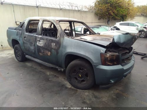 2008 GMC Aval15