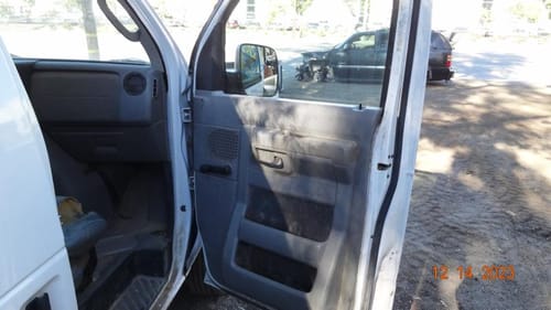 2011 Ford E-150