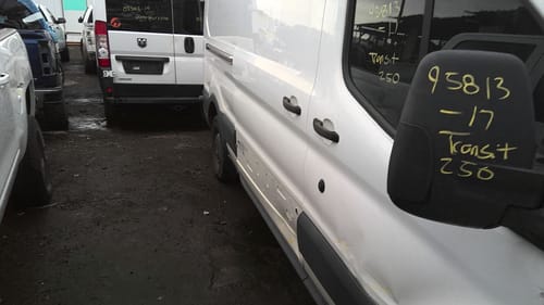 2017 Ford Tra250