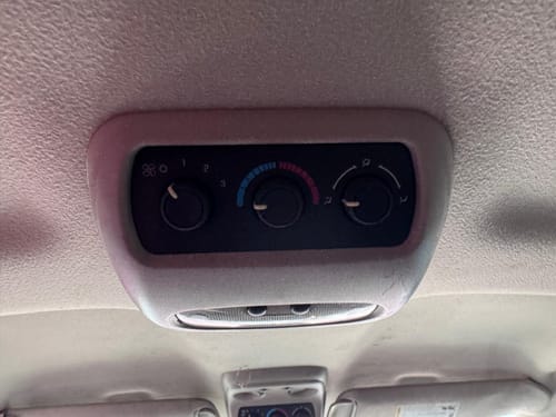 2004 GMC Sub150
