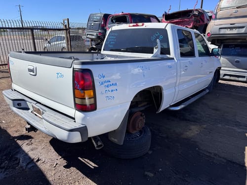 2006 GMC Denali