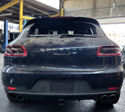 2016 Porsche Macan