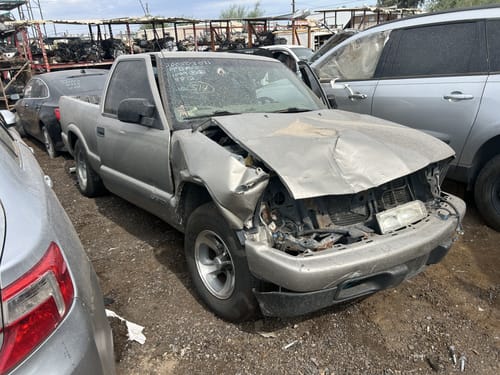 2000 GMC S10s15