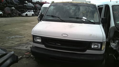 2001 Ford E-250