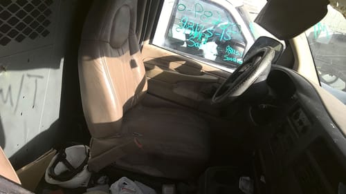 2005 GMC Expr15